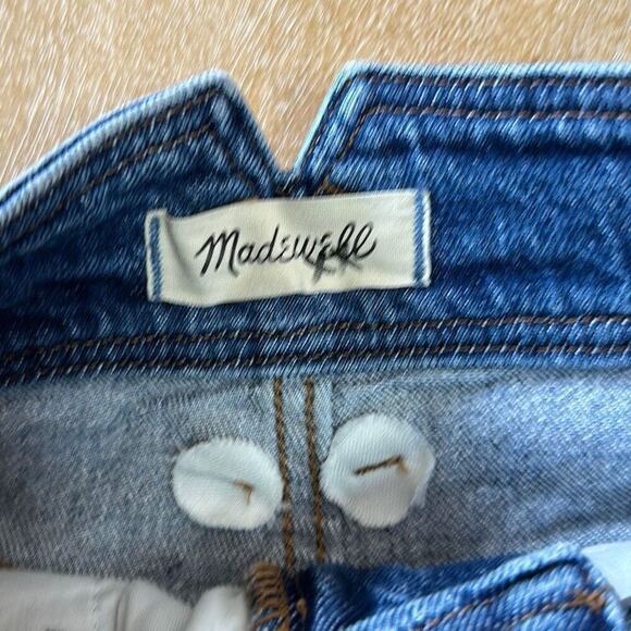 Madewell The Perfect Vintage Jean in Annesley Wash: Western Edition - Picture 3 of 6